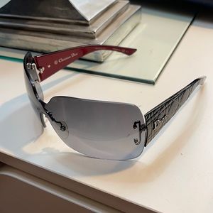 Dior sunglass